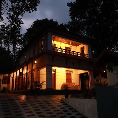 Kovalam Lake View Villa Vellayani Ngoại thất bức ảnh
