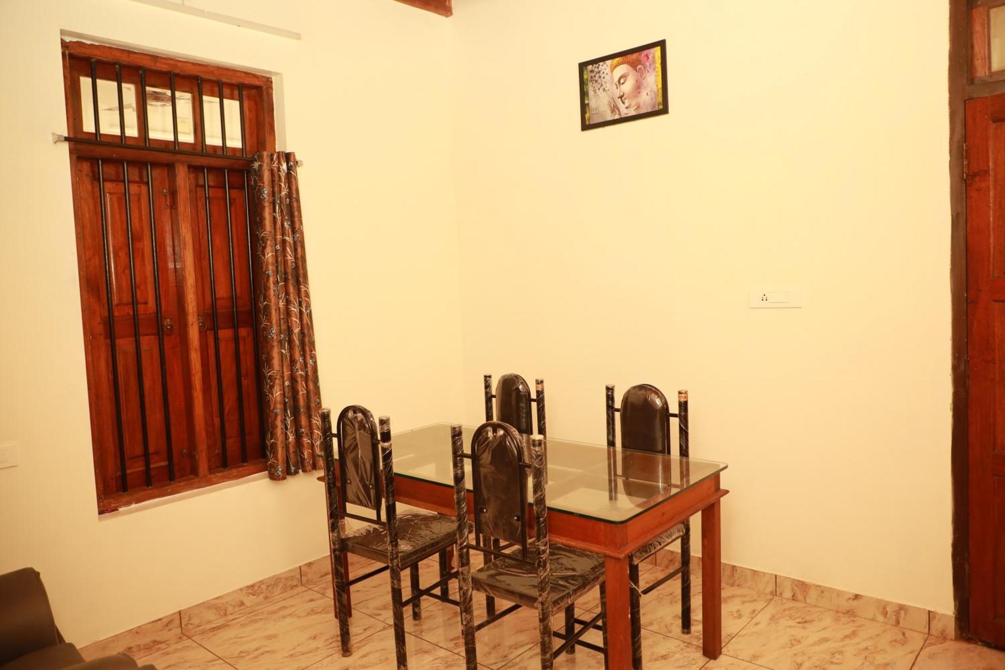 Kovalam Lake View Villa Vellayani Ngoại thất bức ảnh