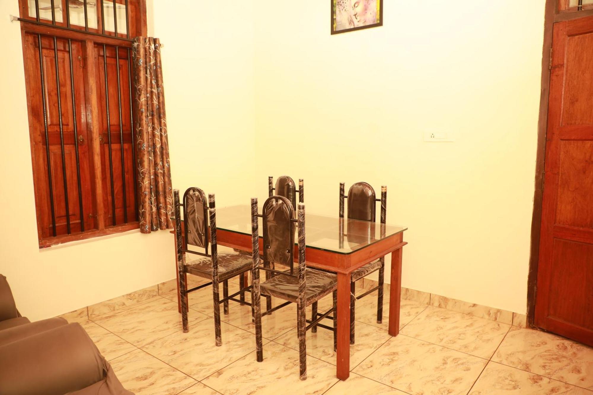 Kovalam Lake View Villa Vellayani Ngoại thất bức ảnh