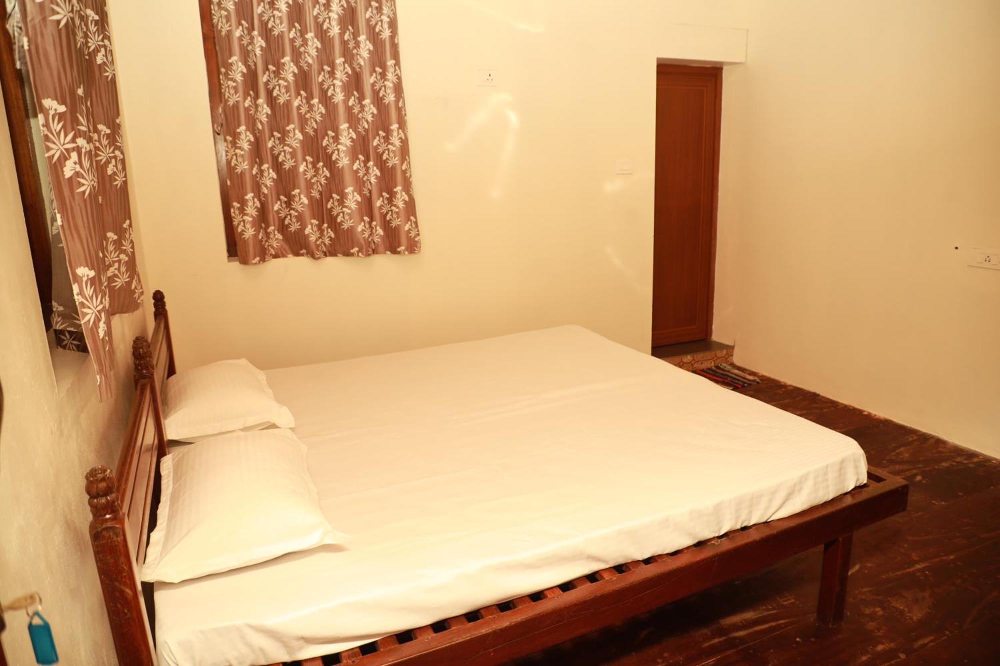 Kovalam Lake View Villa Vellayani Ngoại thất bức ảnh
