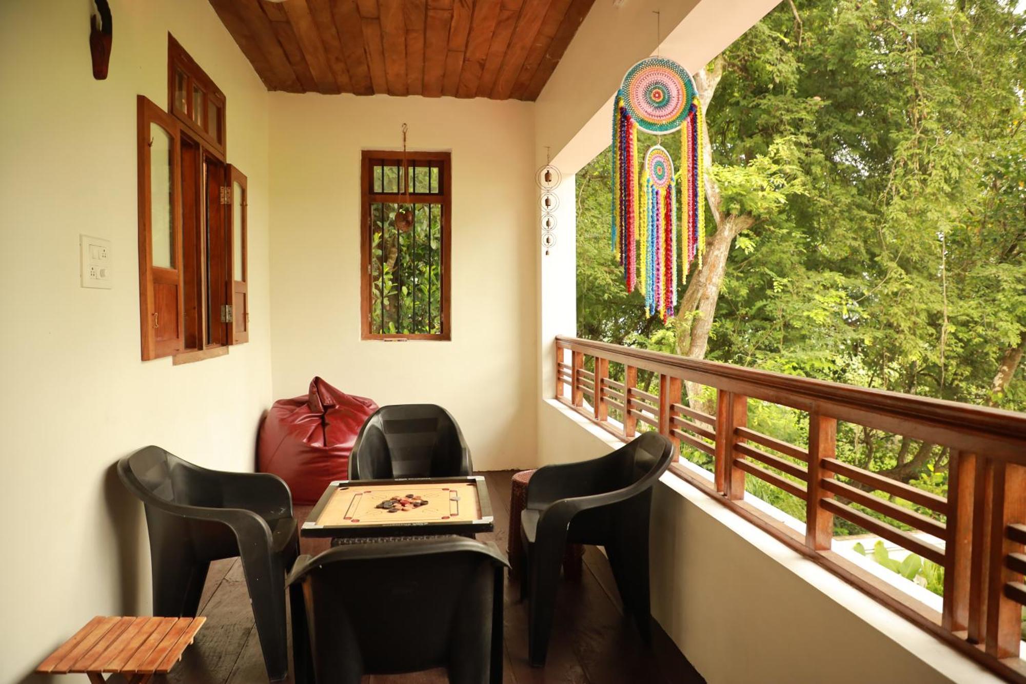 Kovalam Lake View Villa Vellayani Ngoại thất bức ảnh