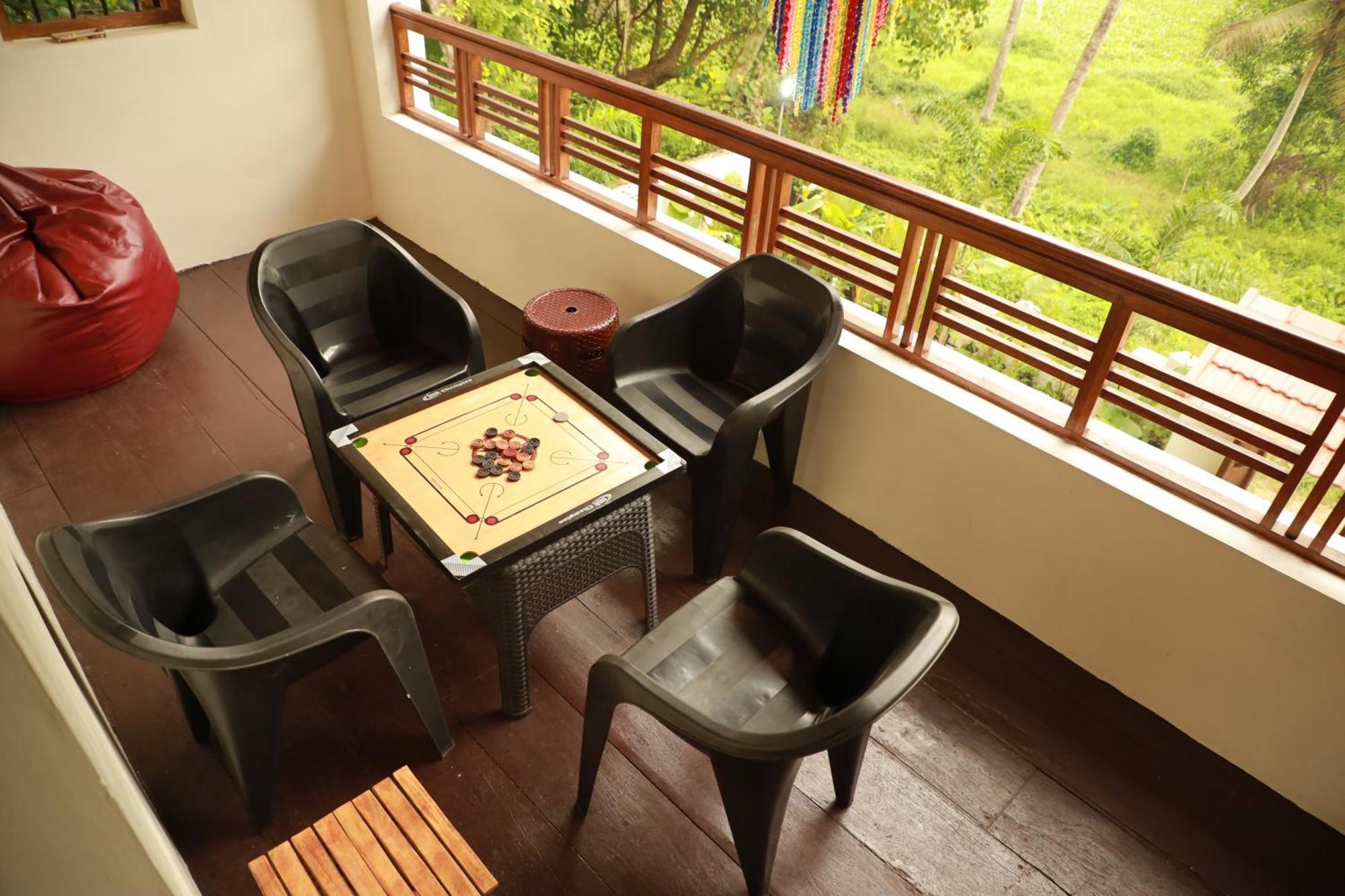 Kovalam Lake View Villa Vellayani Ngoại thất bức ảnh